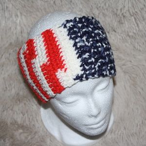 Beautiful NWOT Winter Crocheted Earwarmer USA FLAG